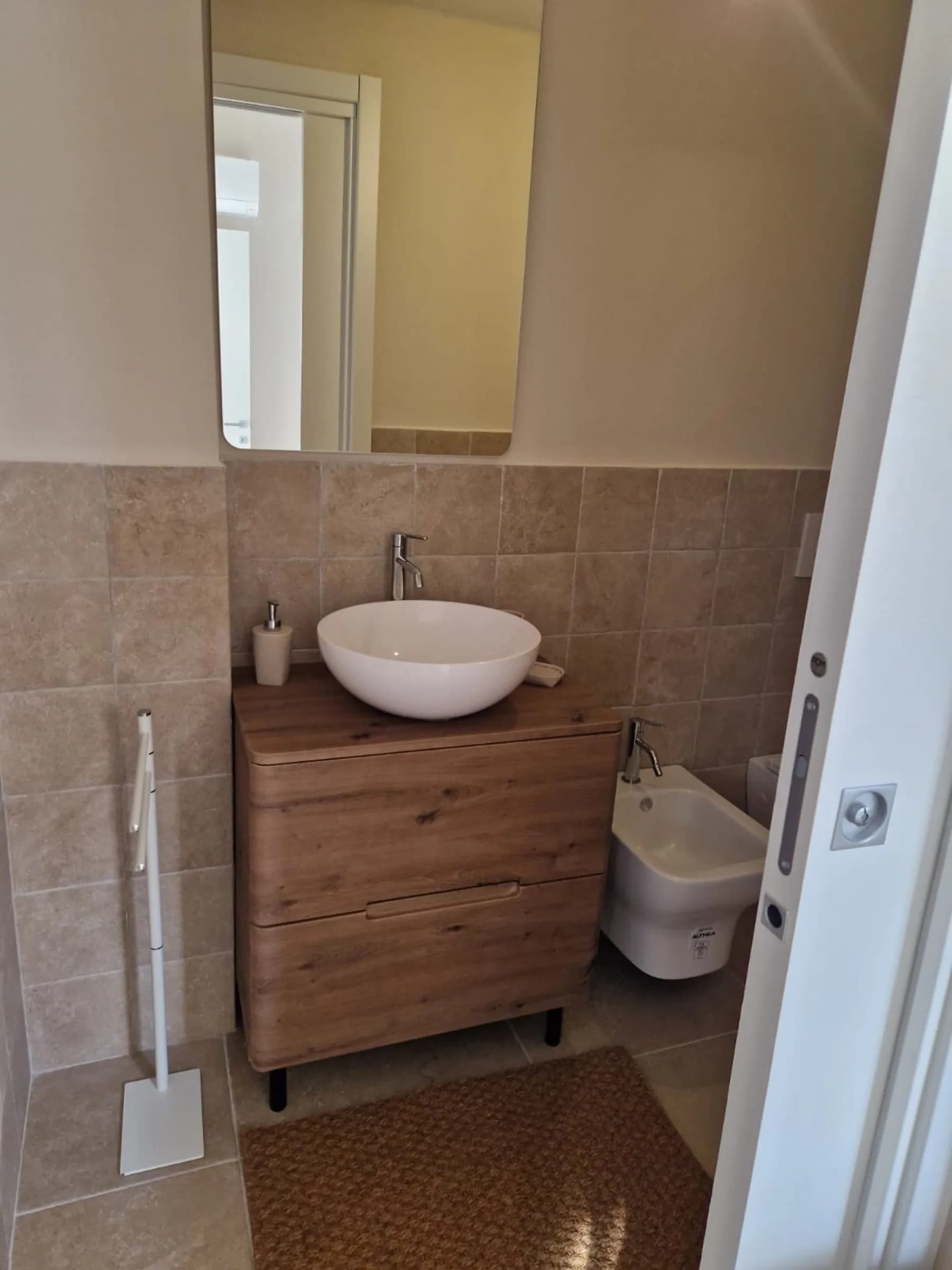 Salle de bain attenante deuxième chambre